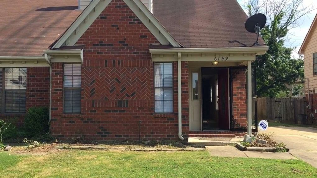 6749 Ross Ridge Drive